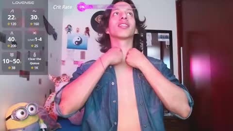 Snapshot of danny__phantom chatting on 01/14/25, 07:11 phantom555 online show from 01/14/25, 07:11