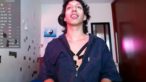 Snapshot of danny__phantom chatting on 10/12/25, 07:24 phantom555 online show from 10/12/25, 07:24