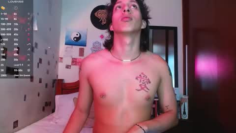 Snapshot of danny__phantom chatting on 10/26/25, 09:21 phantom555 online show from 10/26/25, 09:21