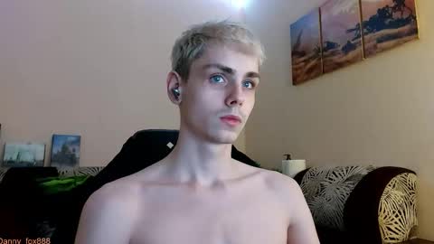 Daniel online show from 10/27/25, 04:44