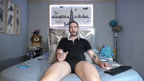 Danny and Alex online show from 04/12/26, 06:35