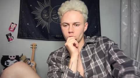 danny online show from 10/19/25, 09:59