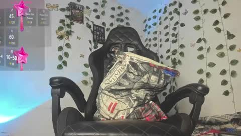 danny_phantom_09 online show from 01/24/25, 02:18