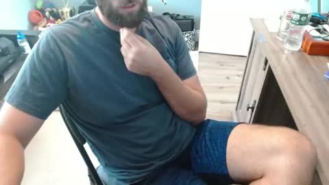 Snapshot of dannyboyx69 chatting on 09/21/25, 08:32 dannyboyx69 online show from 09/21/25, 08:32