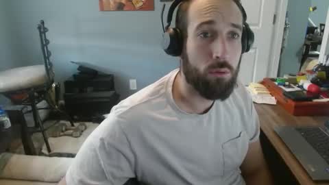 Snapshot of dannyboyx69 chatting on 11/14/25, 03:33 dannyboyx69 online show from 11/14/25, 03:33