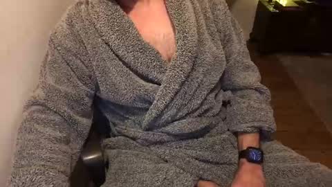 Snapshot of dannybuoy2 chatting on 12/21/25, 07:15 dannybuoy2 online show from 12/21/25, 07:15