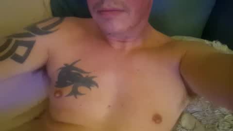 Snapshot of dannydb1981 chatting on 11/29/25, 09:51 dannydb1981 online show from 11/29/25, 09:51
