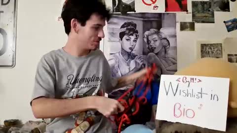 Snapshot of dannynoww chatting on 12/28/24, 12:47 danny online show from 12/28/24, 12:47