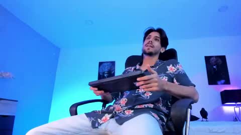 dannyperlaza online show from 04/20/26, 03:42