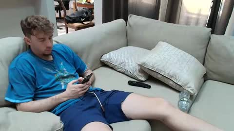 Snapshot of dannythreeyway chatting on 12/04/25, 07:33 DannyThreeWay online show from 12/04/25, 07:33