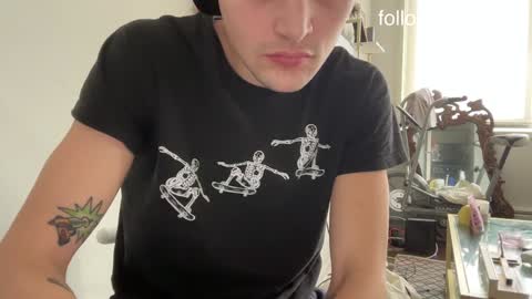 Danny online show from 02/01/25, 05:05