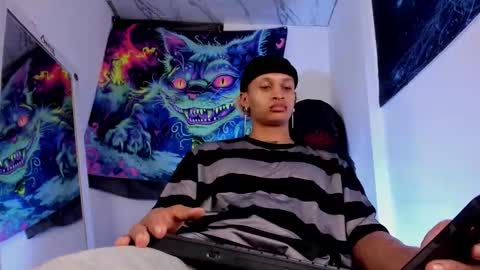 Snapshot of dante_cooper_0 chatting on 10/28/25, 03:32 dante_cooper_0 online show from 10/28/25, 03:32