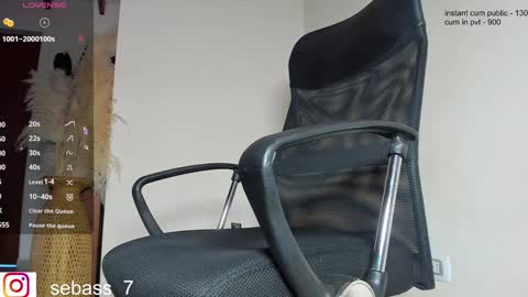 Snapshot of dante_gold chatting on 02/02/25, 07:57 SEBAS online show from 02/02/25, 07:57