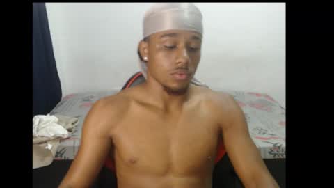 Snapshot of dante_hot25 chatting on 10/25/25, 01:02 Dani online show from 10/25/25, 01:02