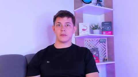 Snapshot of dante_seductor chatting on 02/15/26, 09:11 Dante online show from 02/15/26, 09:11