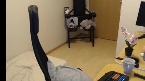 Snapshot of dante_twink__ chatting on 02/07/26, 06:11 Dante online show from 02/07/26, 06:11