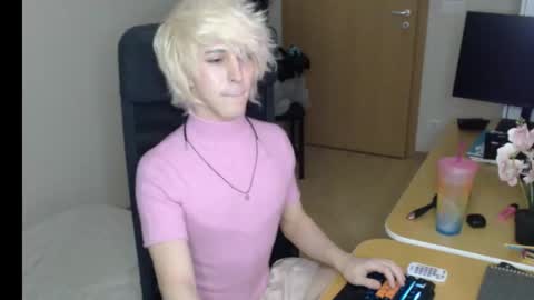 Snapshot of dante_twink__ chatting on 02/13/26, 08:38 Dante online show from 02/13/26, 08:38