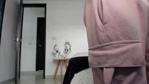 Dante online show from 11/05/25, 12:27