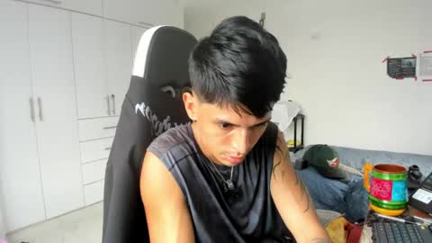 X Dante7373574 online show from 04/14/26, 09:21