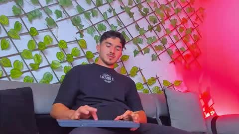 Snapshot of danteeblake chatting on 02/14/26, 03:03 Dante online show from 02/14/26, 03:03