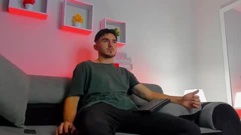 Snapshot of danteeblake chatting on 02/16/26, 02:40 Dante online show from 02/16/26, 02:40