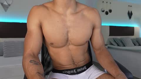 Snapshot of danteestone chatting on 12/15/25, 08:46 Dante online show from 12/15/25, 08:46