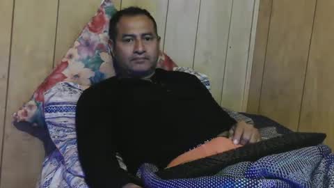 dantehot82 online show from 12/25/24, 02:02