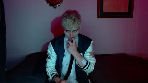 Snapshot of danteobscuro chatting on 11/28/25, 03:09 danteobscuro online show from 11/28/25, 03:09