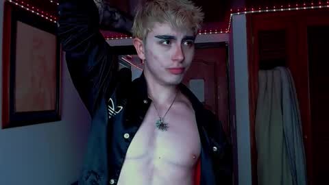 Snapshot of danteobscuro chatting on 12/05/25, 06:04 danteobscuro online show from 12/05/25, 06:04