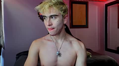 Snapshot of danteobscuro chatting on 12/13/25, 08:25 danteobscuro online show from 12/13/25, 08:25