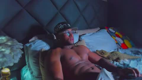 Dany online show from 12/22/25, 10:18