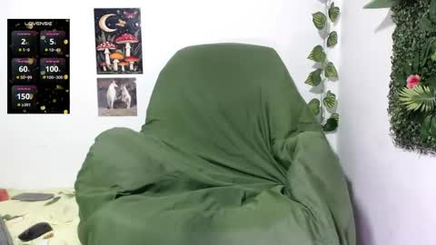 dany_milk online show from 04/24/26, 02:25