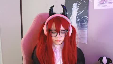danyelleeyermann online show from 04/22/26, 01:01