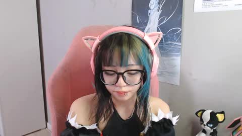 danyelleeyermann online show from 04/29/26, 01:04