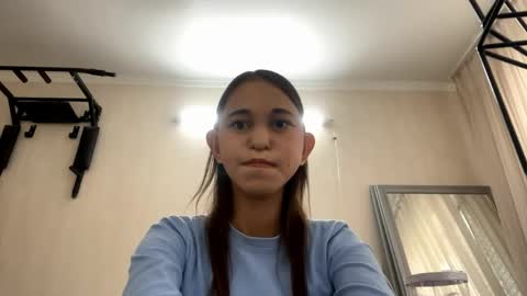 Elisa online show from 05/27/26, 01:30