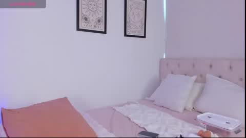 Antonella Mora online show from 02/19/25, 01:50