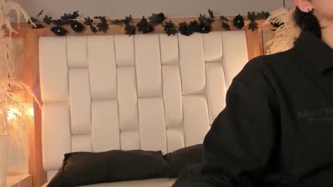 daphne_and_roger online show from 01/07/26, 11:01