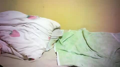 daphne online show from 04/19/26, 08:33