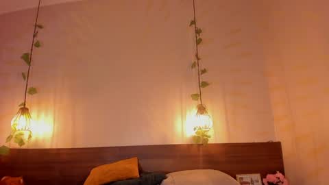 Daphne online show from 01/19/25, 05:49