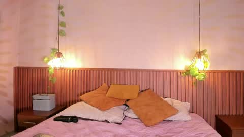 Daphne online show from 04/11/26, 07:45