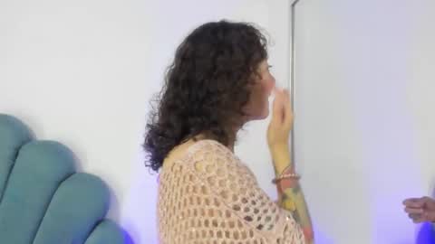 Snapshot of daphneblunt chatting on 12/05/25, 07:32 DaphneBlunt online show from 12/05/25, 07:32