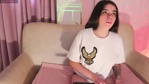 Daphne online show from 01/28/25, 11:17