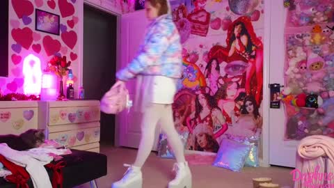 Daphne Madison online show from 02/06/25, 11:15