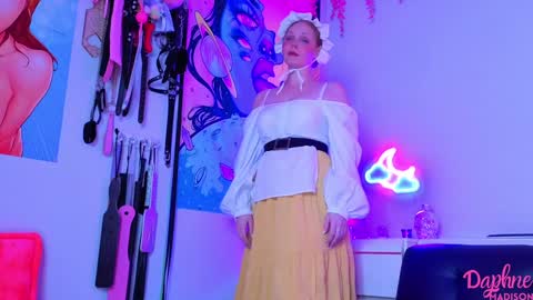 Daphne Madison online show from 11/26/25, 07:37