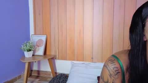 Snapshot of daphnevans chatting on 12/01/25, 02:16 Daphne online show from 12/01/25, 02:16