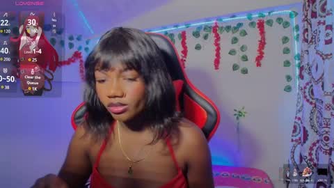 Snapshot of daphnewalker__ chatting on 02/11/25, 02:35 Daphne online show from 02/11/25, 02:35