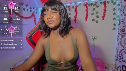 Snapshot of daphnewalker__ chatting on 02/16/25, 09:27 Daphne online show from 02/16/25, 09:27
