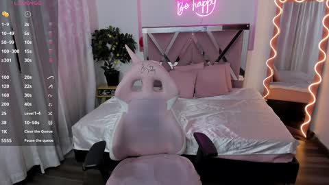 Snapshot of daphnne_tay chatting on 02/21/25, 03:23 dhapnne online show from 02/21/25, 03:23
