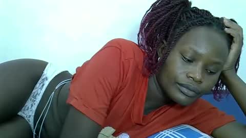 ESTHER online show from 03/04/25, 05:03