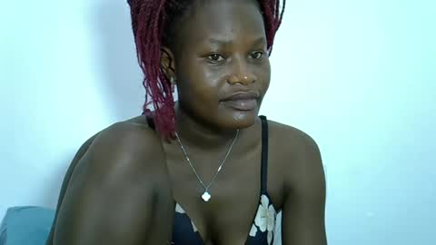 ESTHER online show from 03/07/25, 04:13